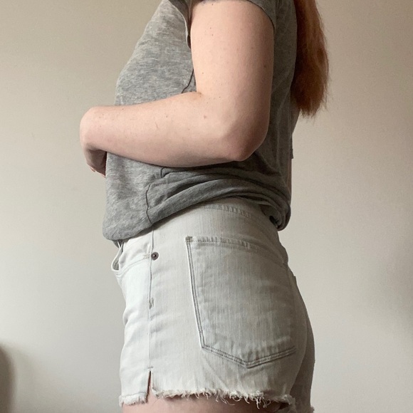 Citizens of Humanity denims shorts / size 26 - Picture 4 of 8